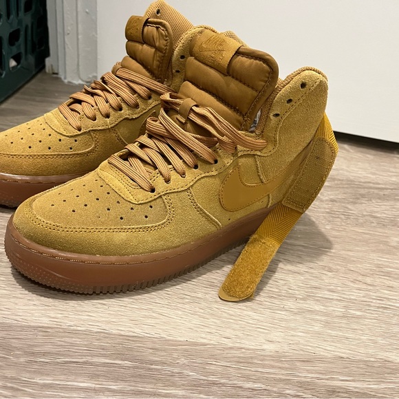 High top khaki air forces. - Picture 4 of 4